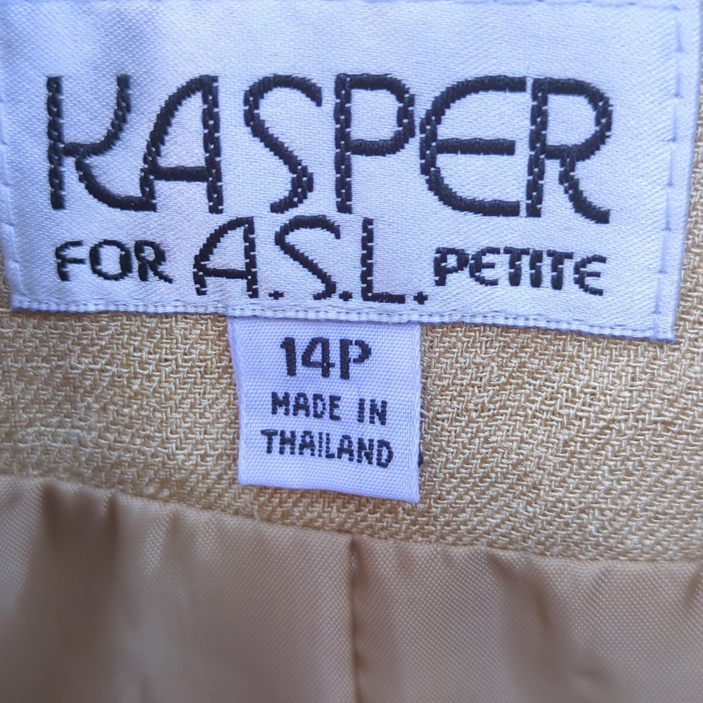 Kasper Cream Short-Sleeve Belted Blazer And Skirt Set, 14P - Picture 8 of 15